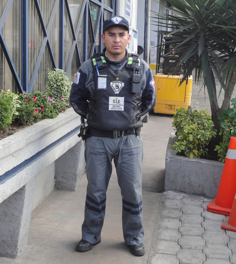 Seguridad Comercial SEGSALVAS CIA LTDA Seguridad Comercial SEGSALVAS CIA LTDA